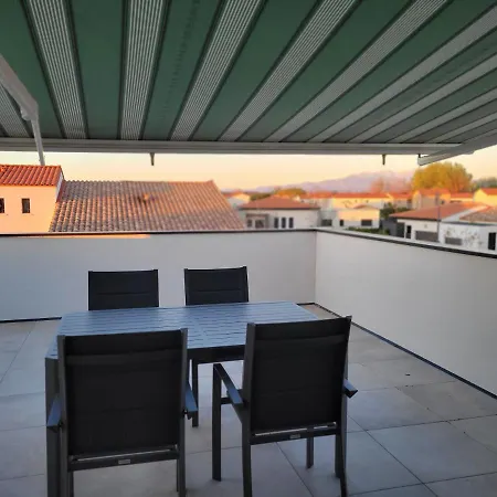 Vue Montagne * Rivesaltes